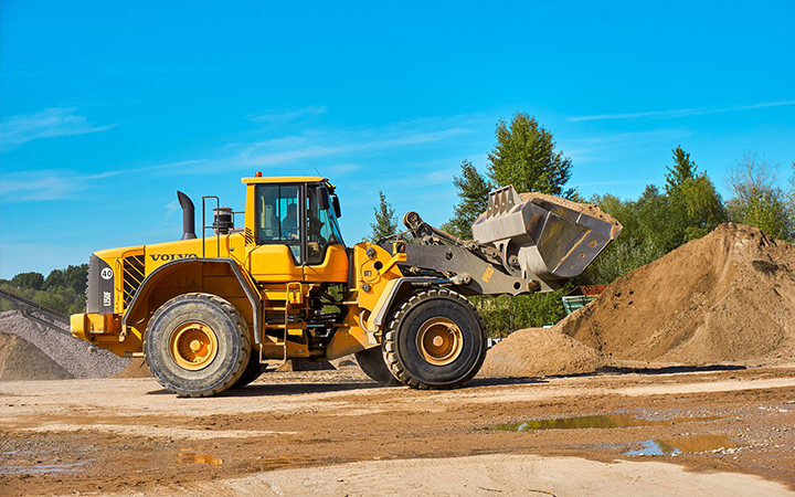 Aggregate stockpiling and material staging on site